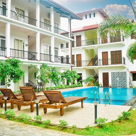 Hotel Summer Haven Polonnâruvâ Extérieur photo
